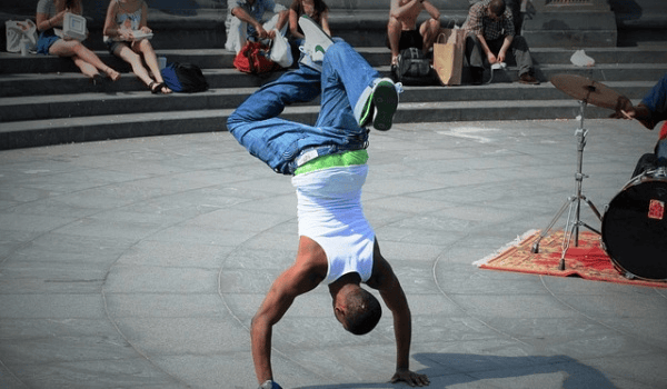 野钓选漂与调漂全攻略：立漂与七星漂的实战