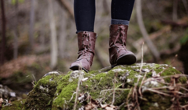 民间智慧：自制弹力钓鱼钩，让鱼儿无处可逃