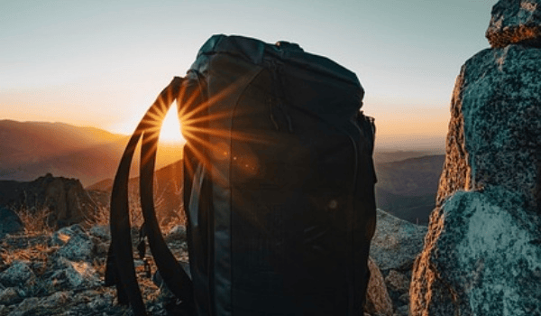 冬季垂钓秘籍：5种高效腥味鱼饵，低温环境