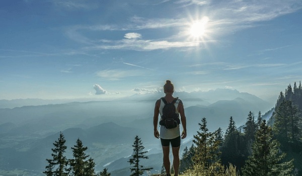 颜值爆表的钢笔鱼竿，金属材料制作，组装非常的简单！