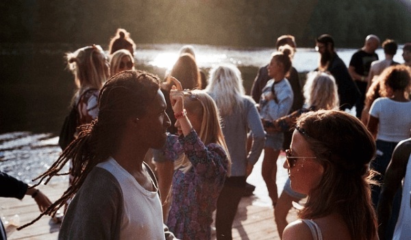 鱼线最好的颜色是什么？最适合的鱼线是什么？老夏给钓友一一讲解